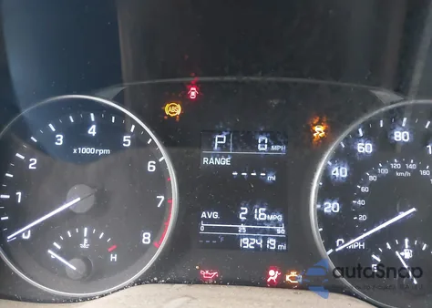 2017 Hyundai Elantra из США, поврежденный, VIN KMHD74LF68U085673